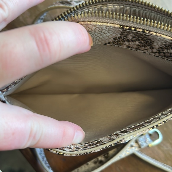 HOBO Metallic Snake Print crossbody/shoulder/wristlet NWT plus Dust bag!! - Picture 12 of 16